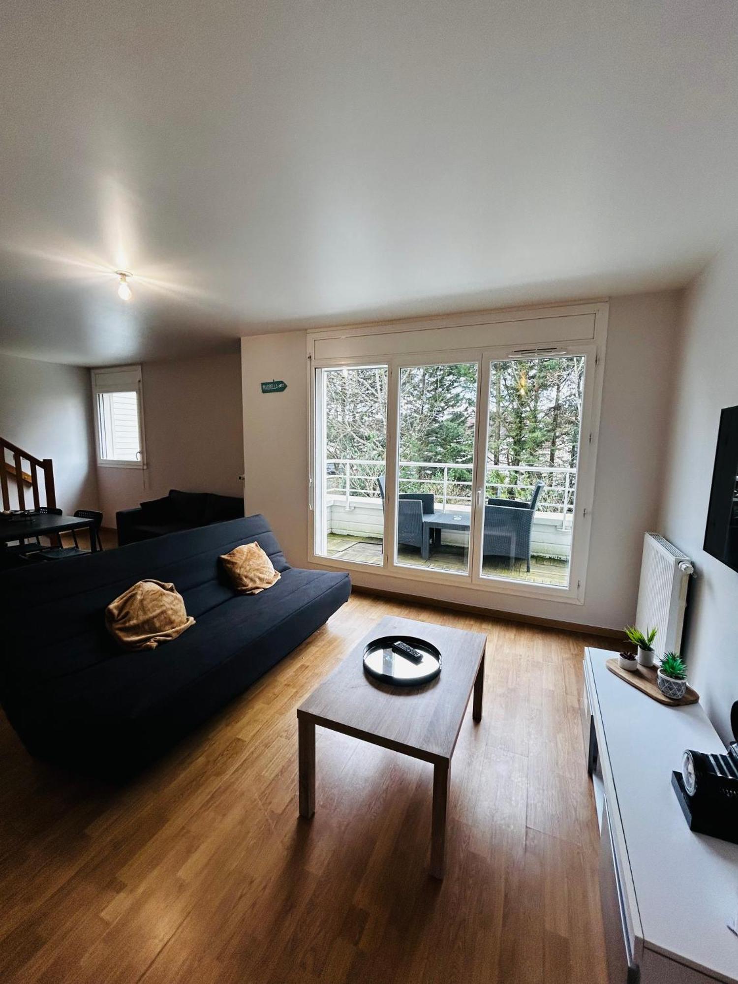 Duplex Lumineux Tout Equipe/Rer D/Balcon/Parking Corbeil-Essonnes Dış mekan fotoğraf